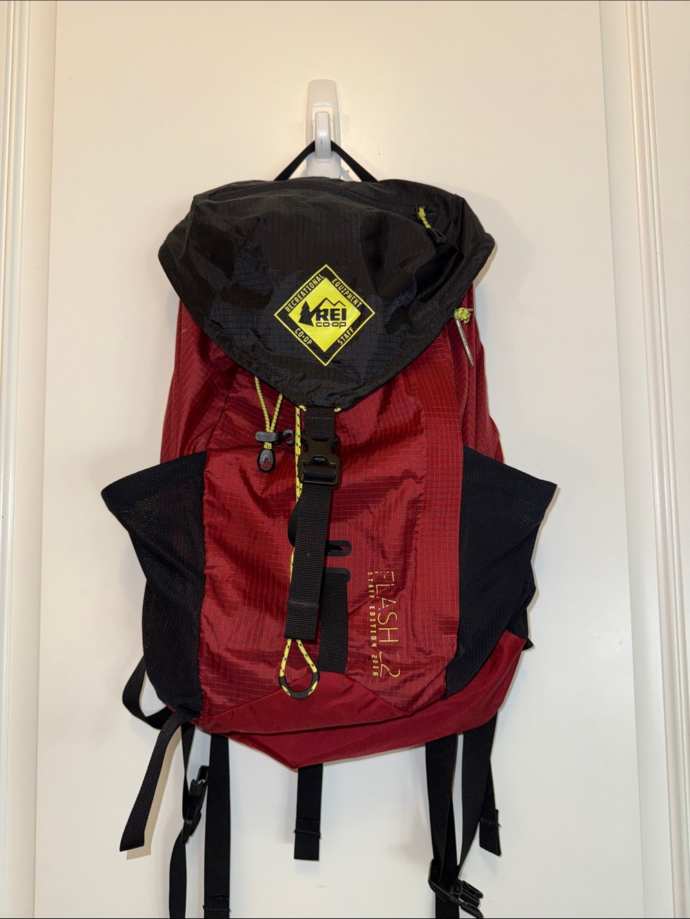 Red and Black REI Co-op Flash 22 Daypack backpack in excellent condition